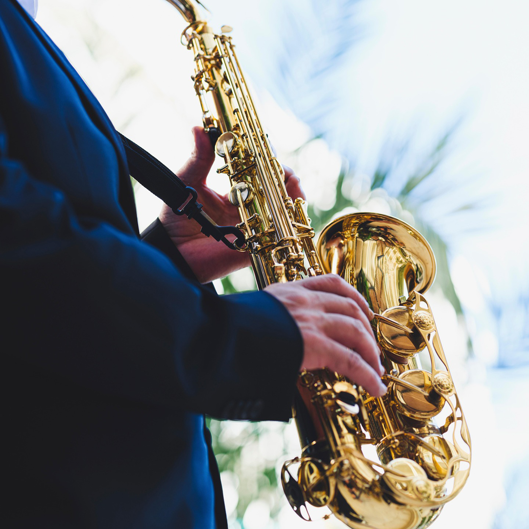 Saxophone player on Fauna's outdoor patio